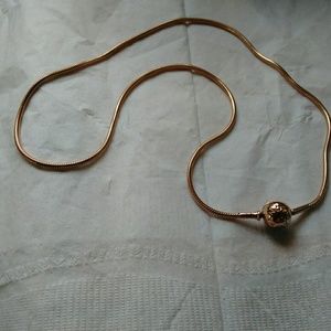 Pandora Rose Essence Necklace Flash 